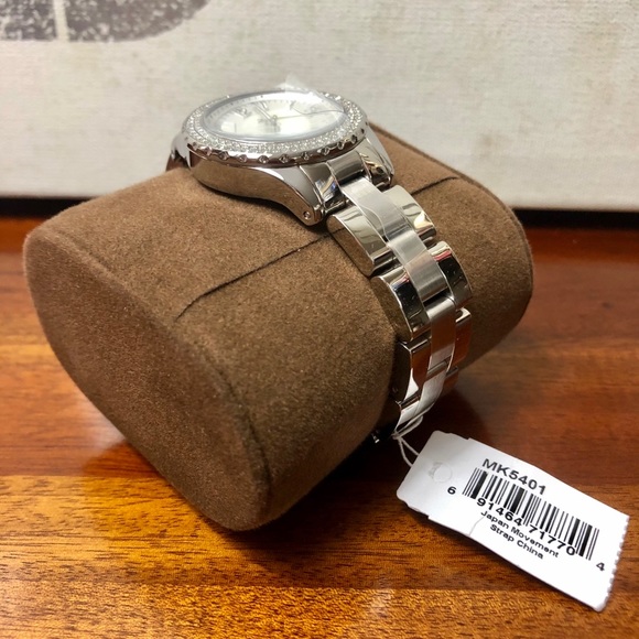 Michael Kors watch never worn - Picture 3 of 4